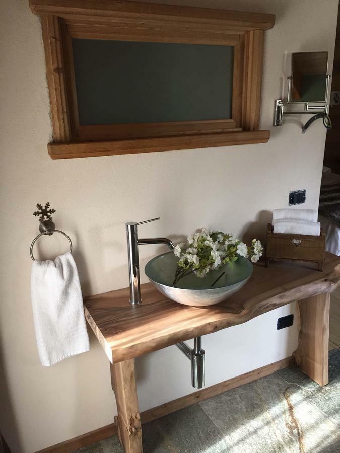 Lthorses & Dreams Bed & Breakfast La Thuile Exterior foto